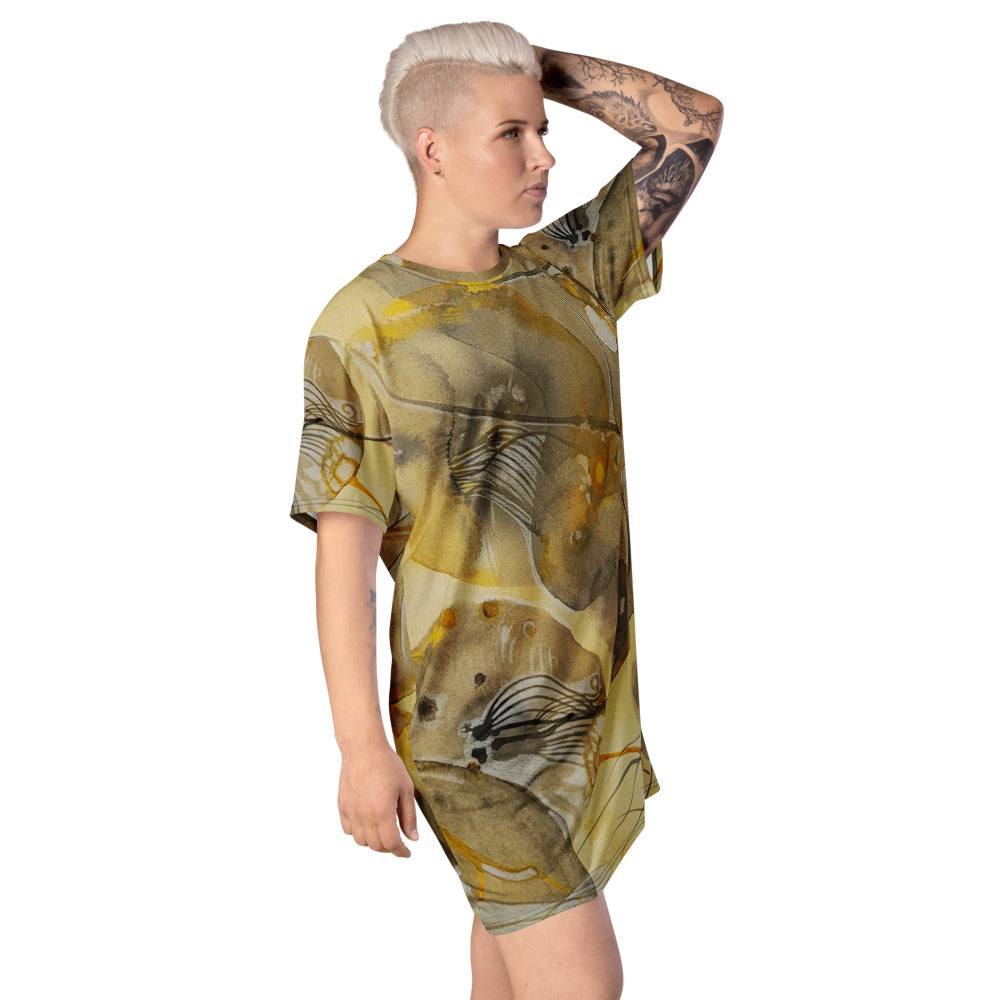 Above Below design by Kirsten Blackburn on casual t-shirt dress